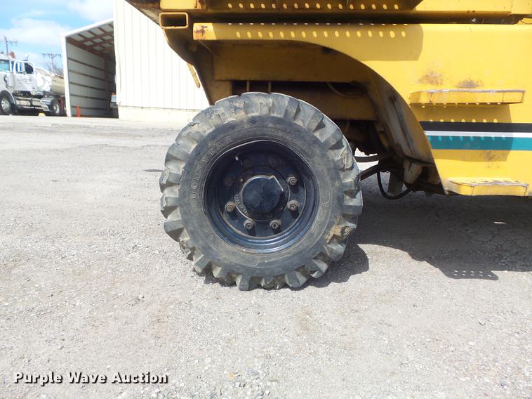 image for item DC7370 1988 Vermeer CC135 concrete cutter