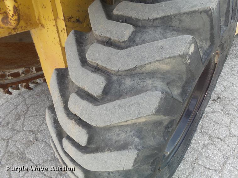 image for item DC7370 1988 Vermeer CC135 concrete cutter