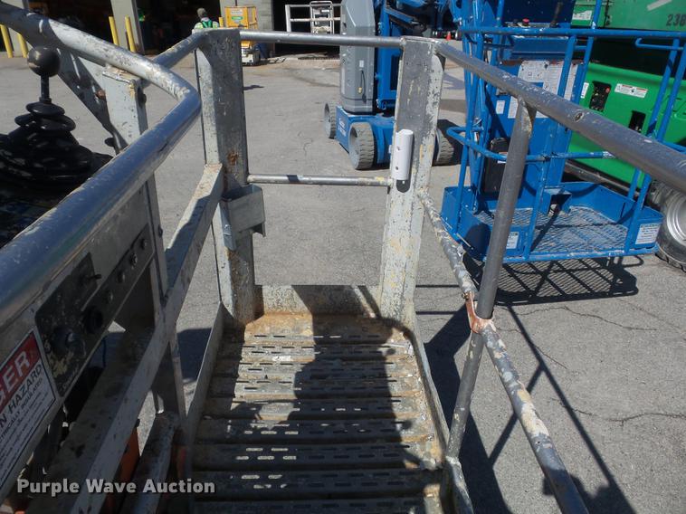 image for item DC7374 2002 Snorkel TB66J boom lift