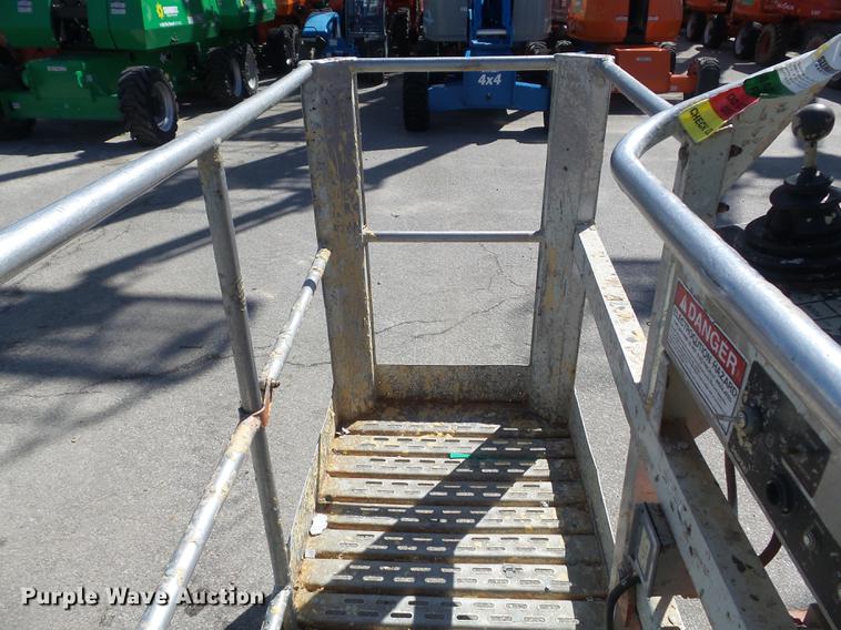 image for item DC7374 2002 Snorkel TB66J boom lift