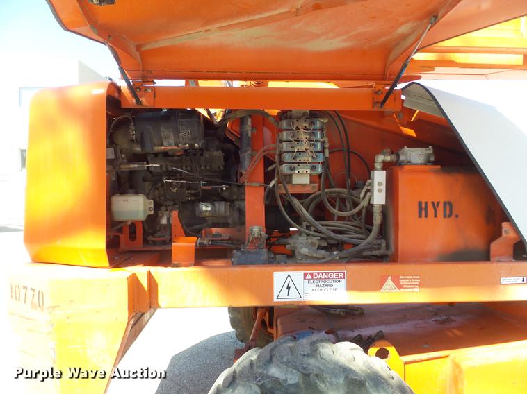 image for item DC7374 2002 Snorkel TB66J boom lift