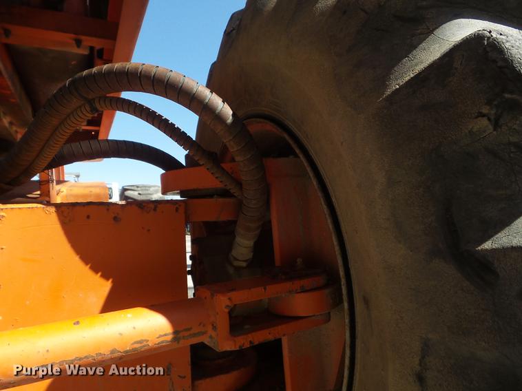 image for item DC7374 2002 Snorkel TB66J boom lift