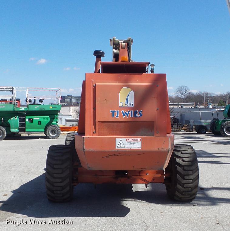 image for item DC7375 2006 Snorkel TB60 boom lift