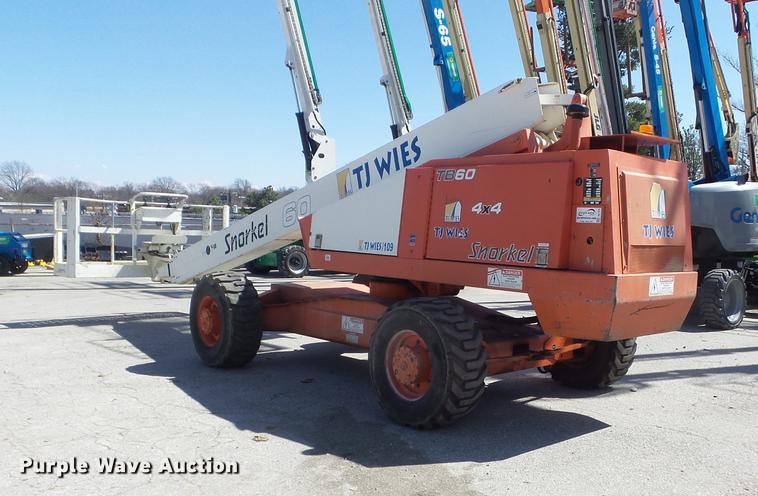 image for item DC7375 2006 Snorkel TB60 boom lift