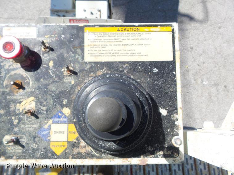 image for item DC7375 2006 Snorkel TB60 boom lift