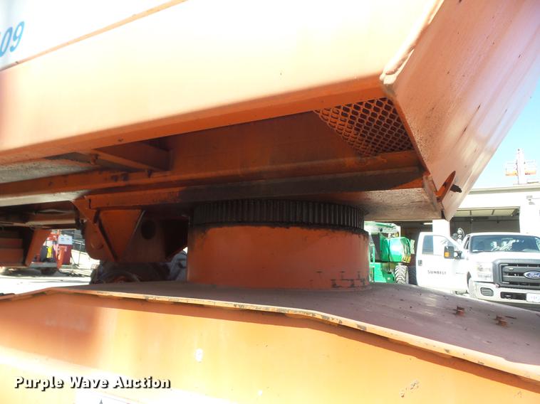 image for item DC7375 2006 Snorkel TB60 boom lift