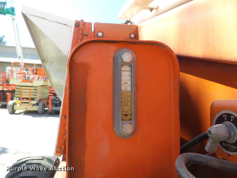 image for item DC7375 2006 Snorkel TB60 boom lift