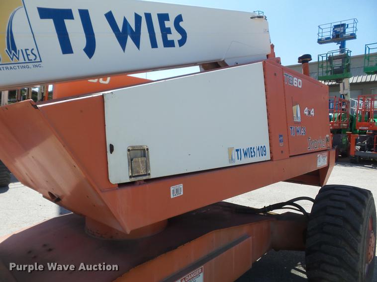 image for item DC7375 2006 Snorkel TB60 boom lift