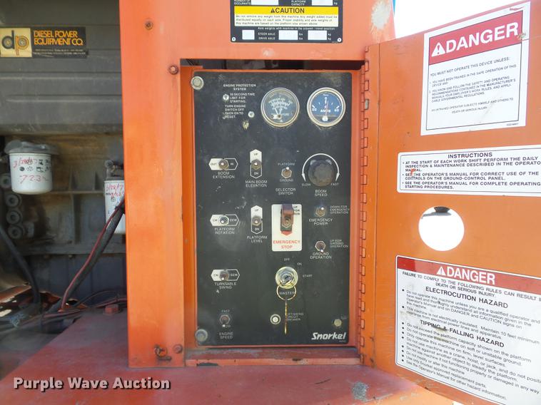 image for item DC7375 2006 Snorkel TB60 boom lift