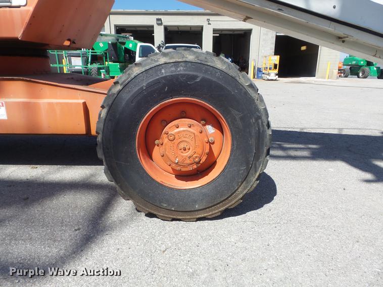 image for item DC7375 2006 Snorkel TB60 boom lift