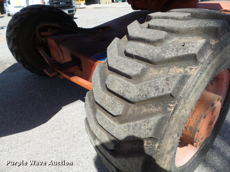 image for item DC7375 2006 Snorkel TB60 boom lift