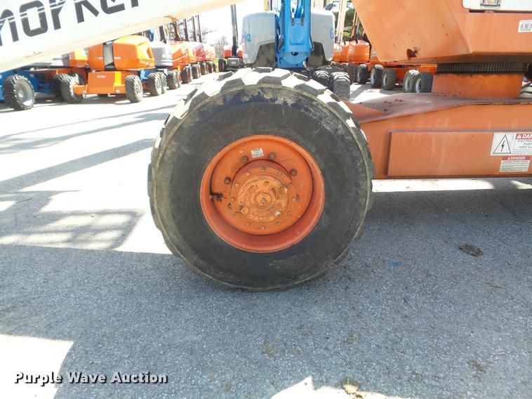 image for item DC7375 2006 Snorkel TB60 boom lift