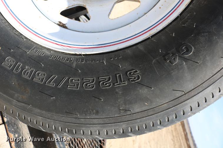 image for item DC7638 2005 Towmaster Contrail C-10 equipment trailer