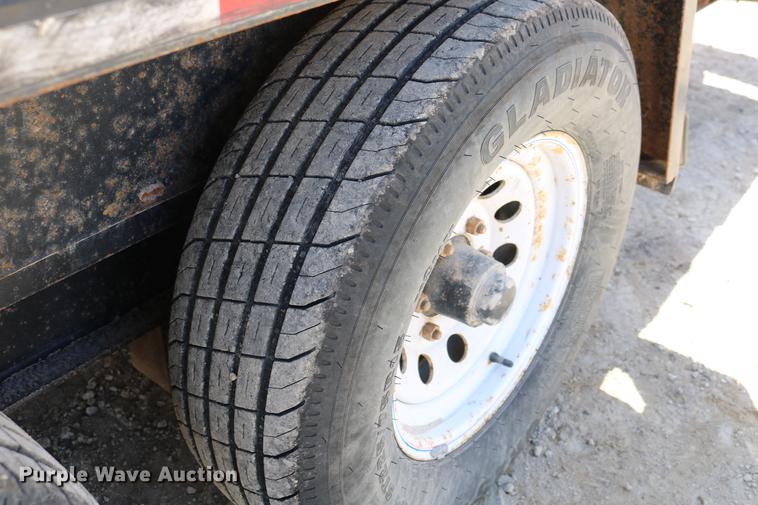 image for item DC7638 2005 Towmaster Contrail C-10 equipment trailer