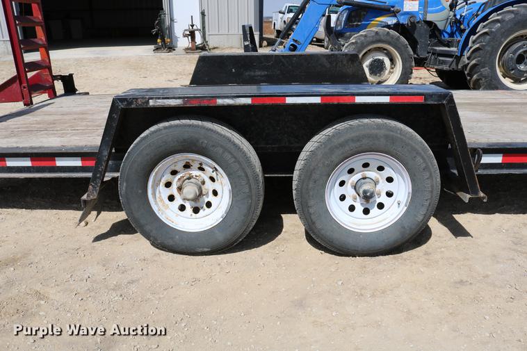 image for item DC7638 2005 Towmaster Contrail C-10 equipment trailer