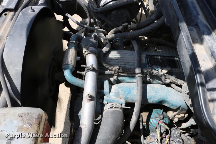 image for item DC7639 2007 International 7300 SFA digger derrick truck