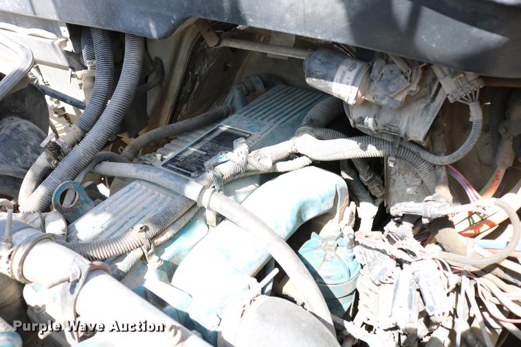 image for item DC7639 2007 International 7300 SFA digger derrick truck