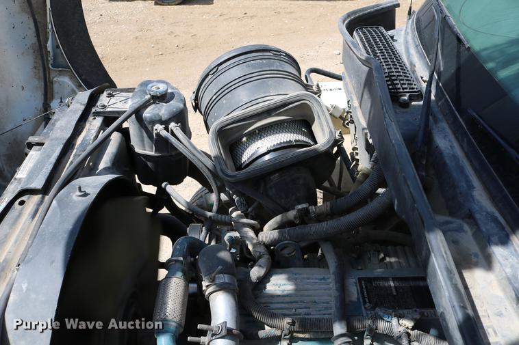 image for item DC7639 2007 International 7300 SFA digger derrick truck