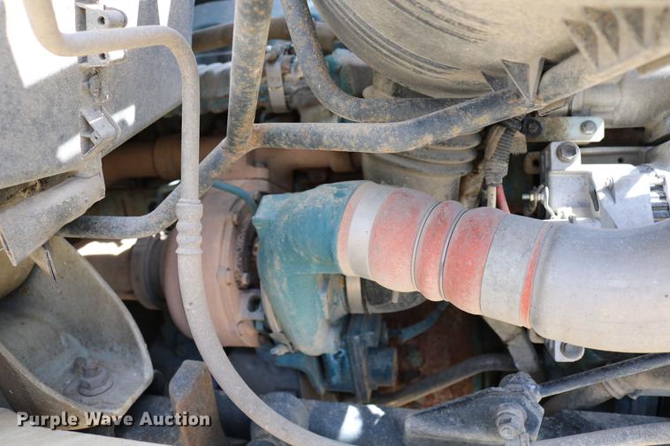 image for item DC7639 2007 International 7300 SFA digger derrick truck