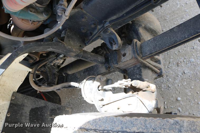 image for item DC7639 2007 International 7300 SFA digger derrick truck