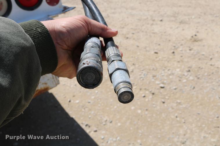 image for item DC7639 2007 International 7300 SFA digger derrick truck