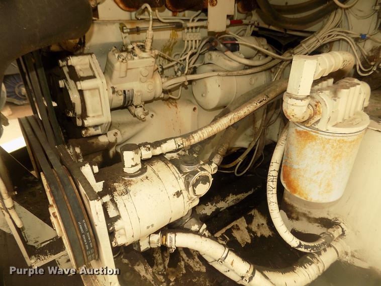 image for item DD2799 Elgin White Wing T street sweeper