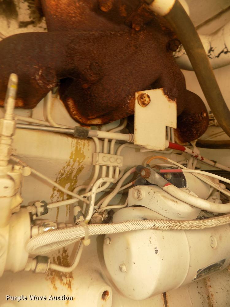 image for item DD2799 Elgin White Wing T street sweeper