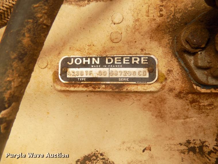 image for item DD2799 Elgin White Wing T street sweeper