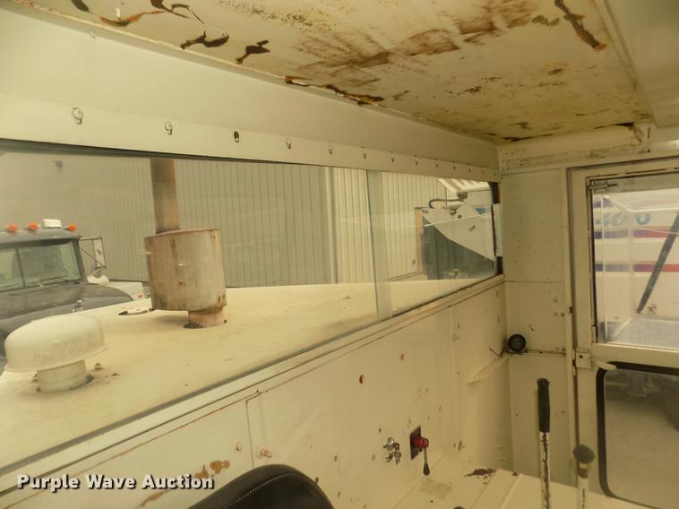 image for item DD2799 Elgin White Wing T street sweeper