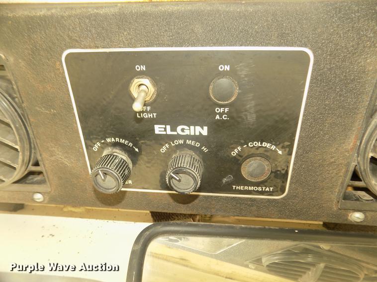 image for item DD2799 Elgin White Wing T street sweeper