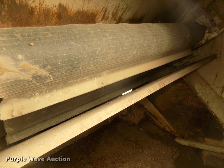 image for item DD2799 Elgin White Wing T street sweeper