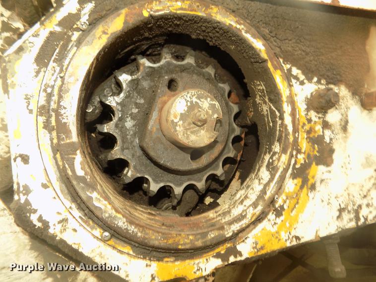 image for item DD2799 Elgin White Wing T street sweeper