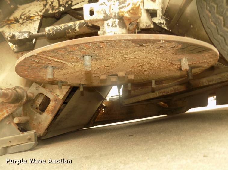 image for item DD2799 Elgin White Wing T street sweeper