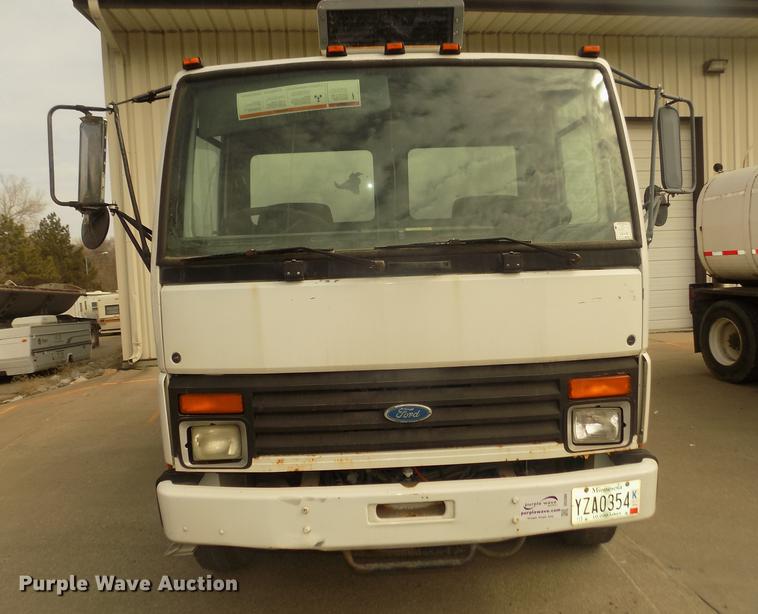 image for item DD2800 1993 Ford CF7000 Crosswind sweeper truck