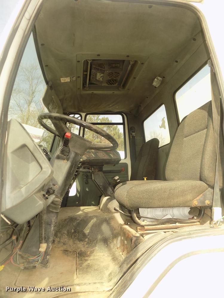 image for item DD2800 1993 Ford CF7000 Crosswind sweeper truck
