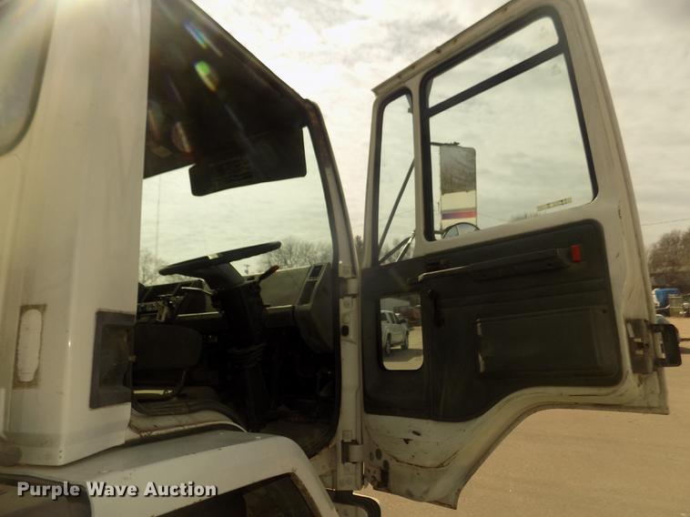 image for item DD2800 1993 Ford CF7000 Crosswind sweeper truck