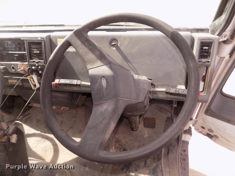 image for item DD2800 1993 Ford CF7000 Crosswind sweeper truck