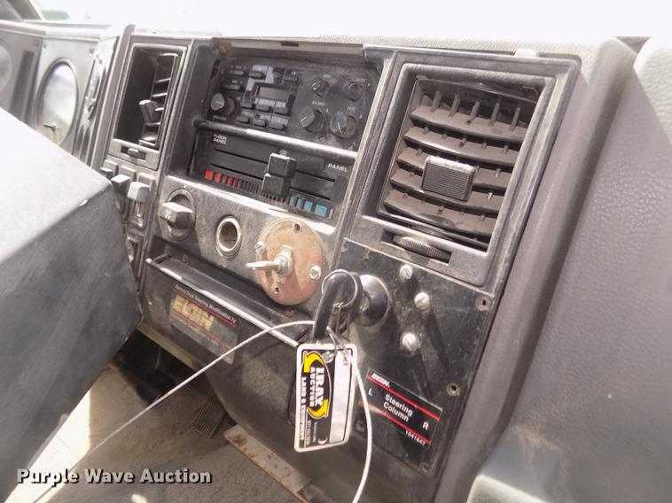 image for item DD2800 1993 Ford CF7000 Crosswind sweeper truck