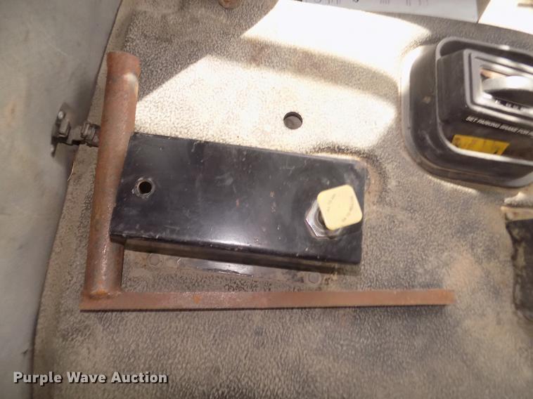 image for item DD2800 1993 Ford CF7000 Crosswind sweeper truck