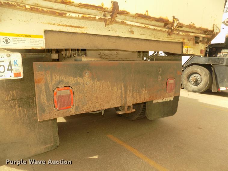 image for item DD2800 1993 Ford CF7000 Crosswind sweeper truck