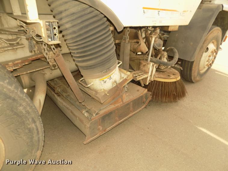 image for item DD2800 1993 Ford CF7000 Crosswind sweeper truck