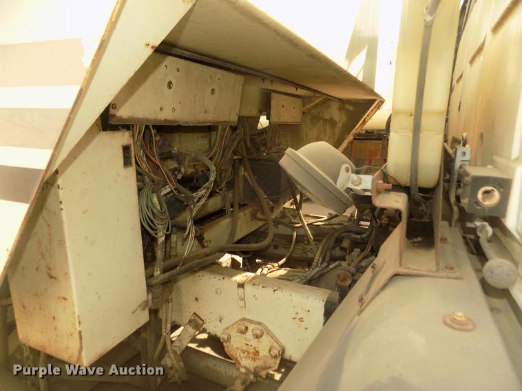 image for item DD2800 1993 Ford CF7000 Crosswind sweeper truck