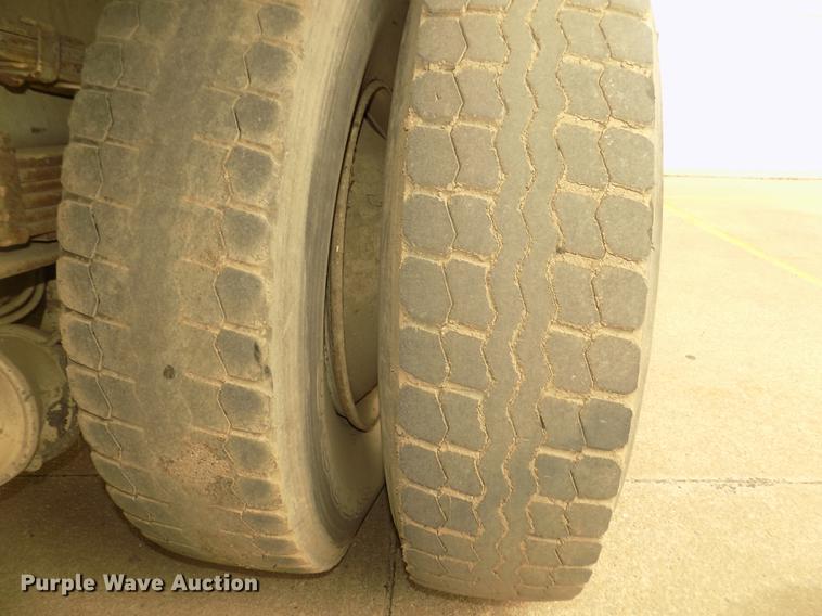 image for item DD2800 1993 Ford CF7000 Crosswind sweeper truck