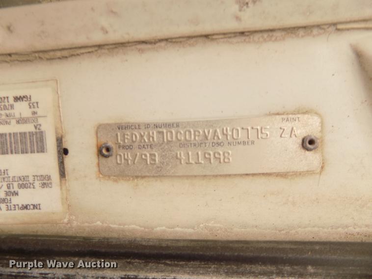 image for item DD2800 1993 Ford CF7000 Crosswind sweeper truck