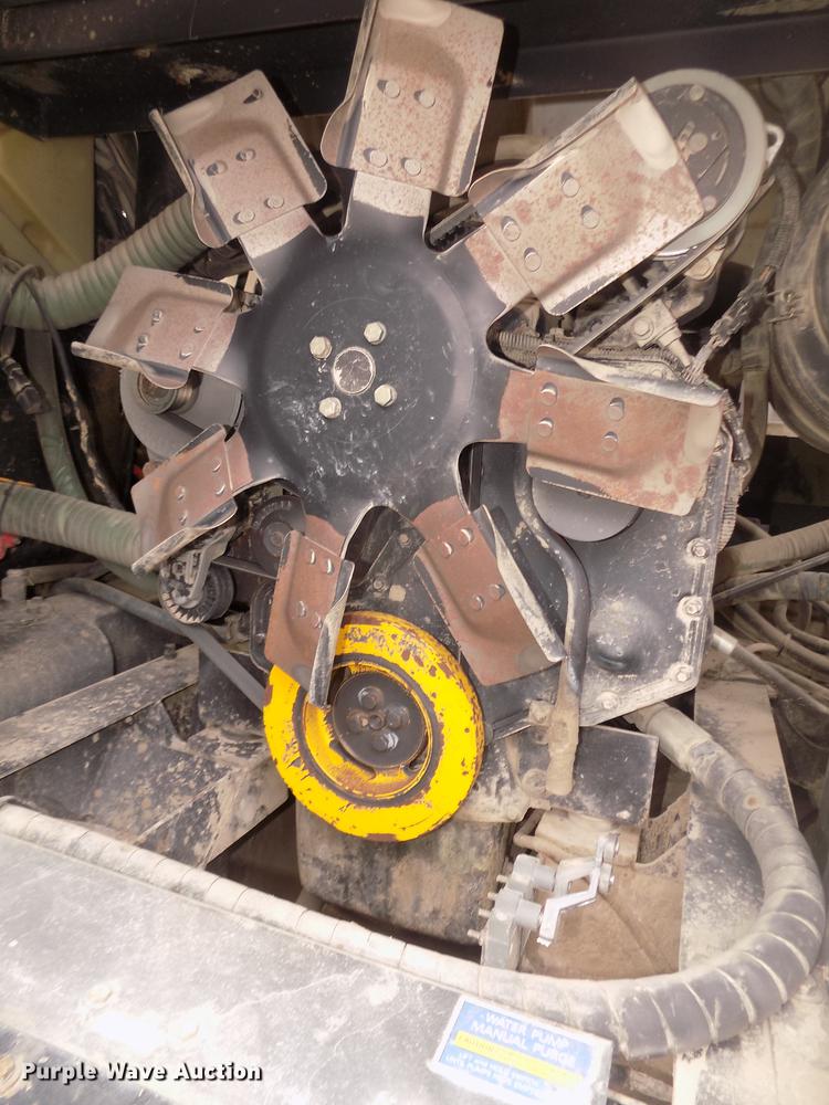 image for item DD2801 2005 Johnston 4000 sweeper