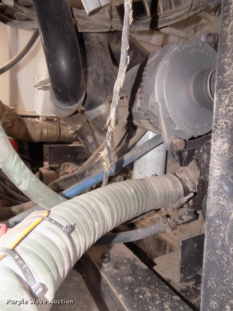 image for item DD2801 2005 Johnston 4000 sweeper