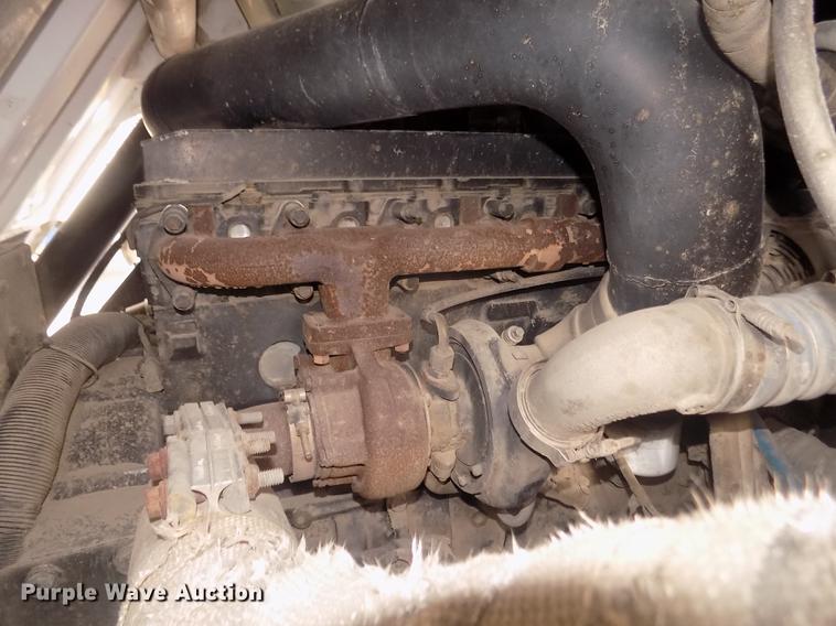 image for item DD2801 2005 Johnston 4000 sweeper