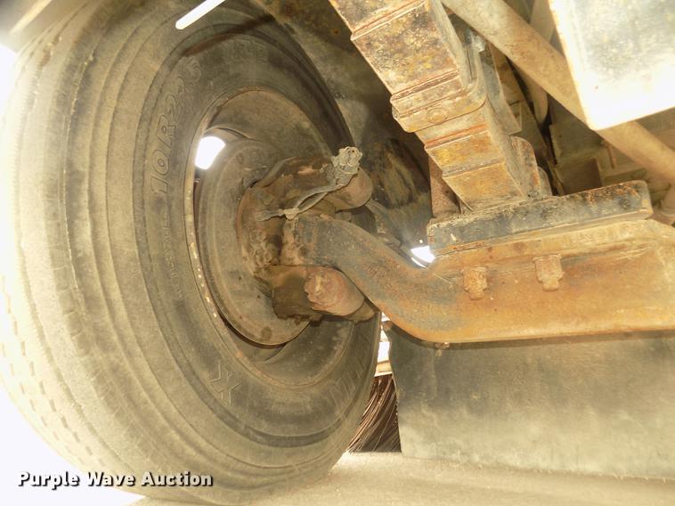 image for item DD2801 2005 Johnston 4000 sweeper