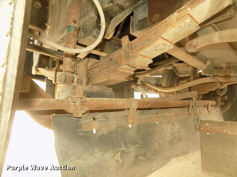 image for item DD2801 2005 Johnston 4000 sweeper