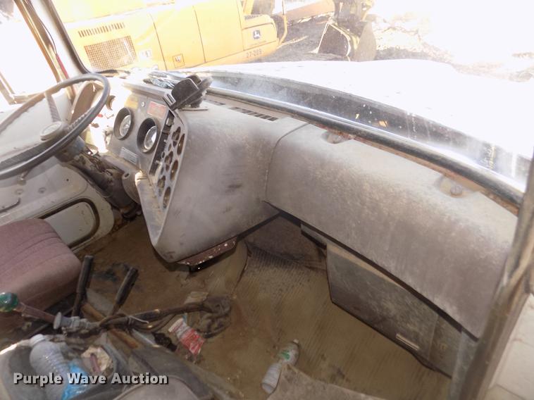 image for item DD2804 1976 Ford LT8000 dump truck